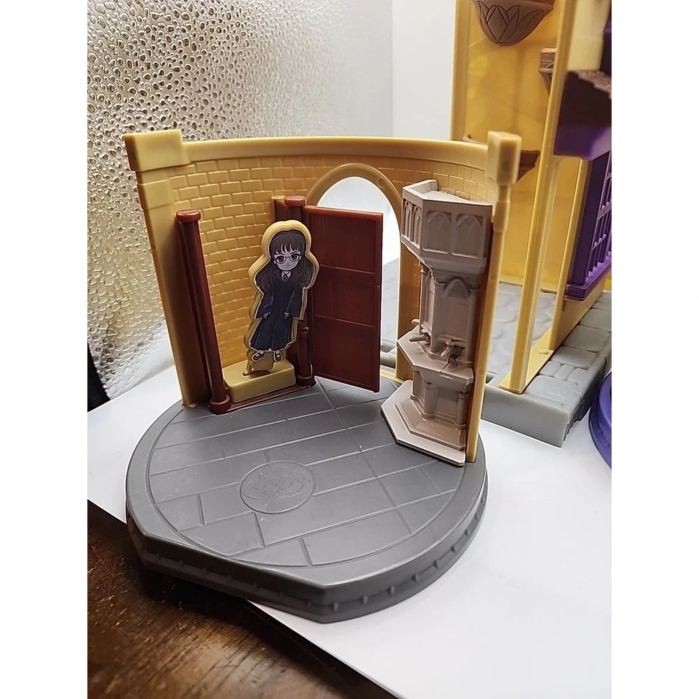 Harry Potter Magical Minis Spinmaster Room‎ Lot Replacement Moaning Myrtle - Picture 2 of 8